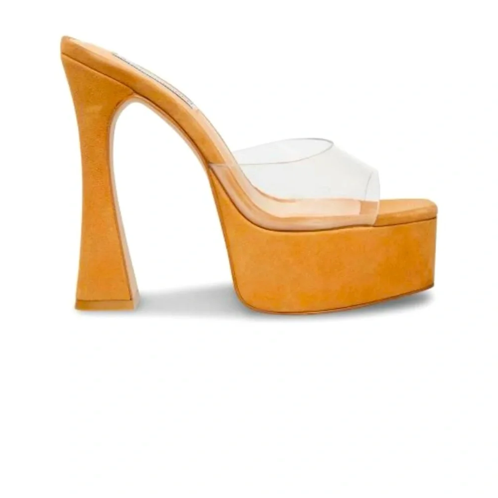 Steve Madden Kacie Suede Heel. New Without Box. Size 8M. - Picture 1 of 3